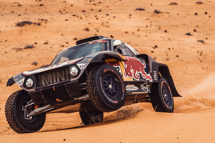 Auch nach der siebten Eappe führt Stéphane Peterhansel