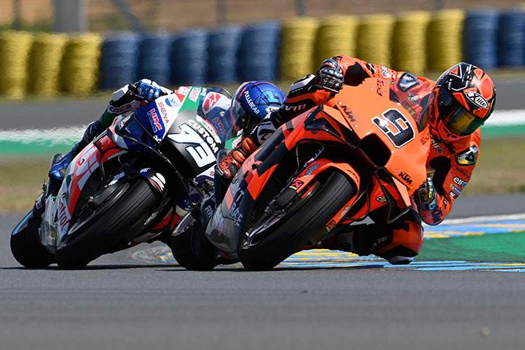 Danilo Petrucci (KTM) konnte Alex Márquez in Schach halten