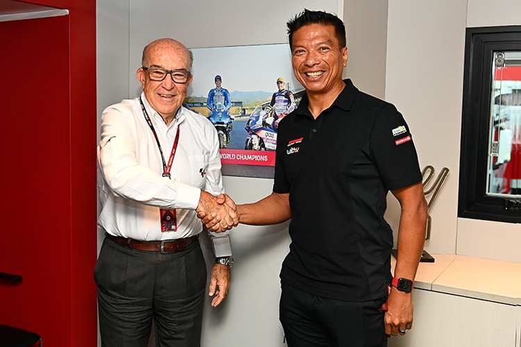 Dorna-CEO Carmelo Ezpeleta und Razlan Razali