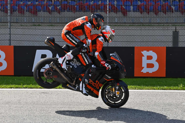 Fonsi Nieto sorgt beim Passagier genauso für Nervenkitzel