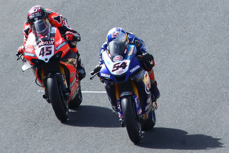 Scott Redding (45) gegen Toprak Razgatlioglu