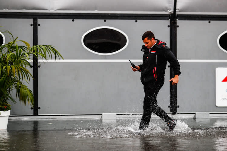Der Regen bestimmt in Belgien das Programm
