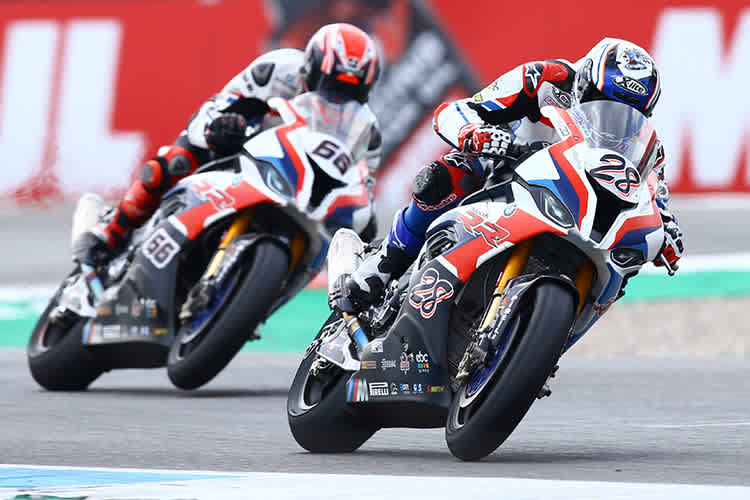 Assen 2019: Markus Reiterberger vor Tom Sykes