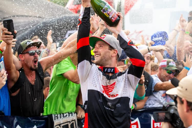 Ken Roczen in Feierlaune