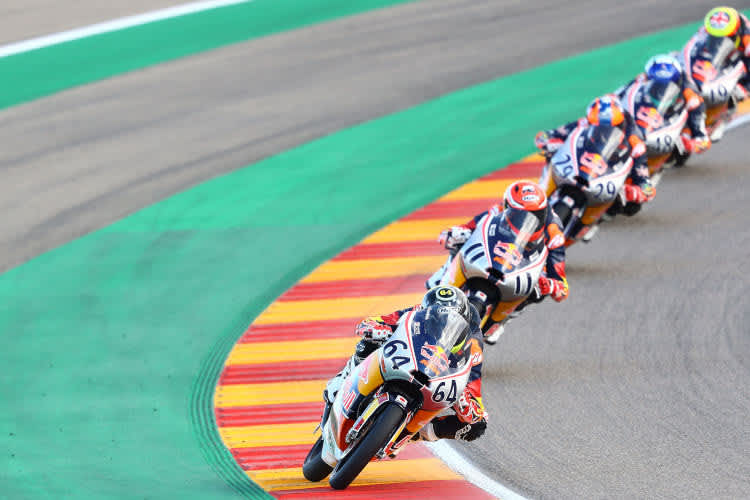 David Munoz (64) führt das Red Bull Rookies Cup-Feld an