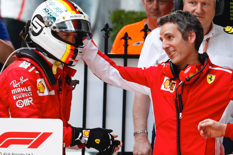 Sebastian Vettel und Iñaki Rueda in Melbourne 2018