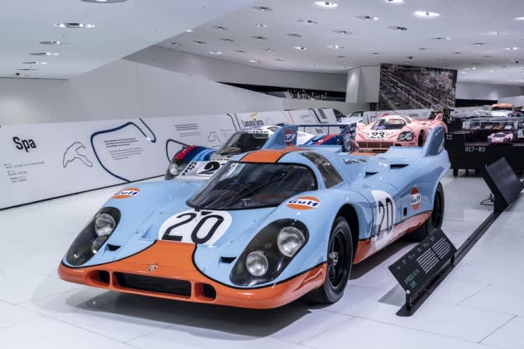 Der Porsche 917 in Gulf-Farben ist im Motorsport legendär