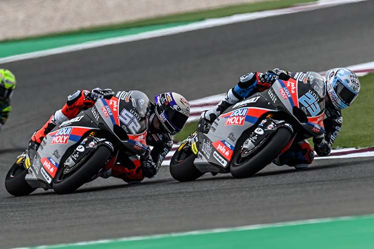 Marcel Schrötter (23) vor Jeremy Alcoba: Wird in Texas alles besser?