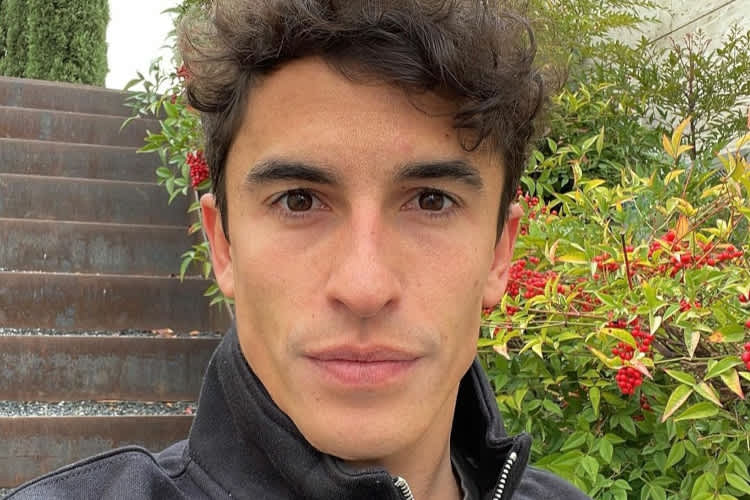 Dieses Selfie veröffentlichte Marc Márquez