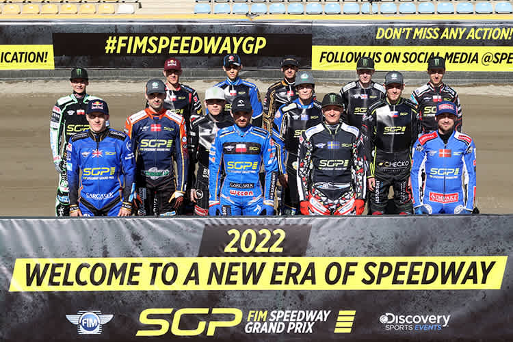 Multi-Weltmeister Tony Rickardsson, FIM-Boss Jorge Viegas und Francois Ribeiro von der Discovery Gruppe (v.l.)