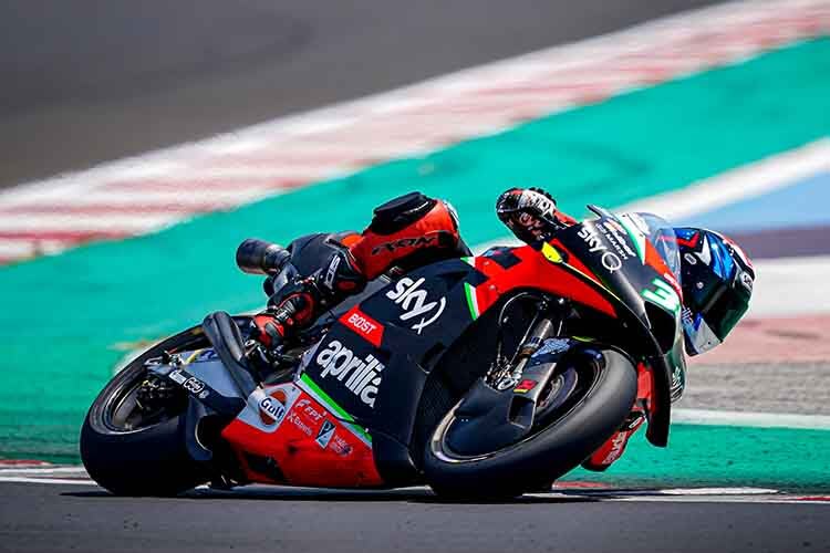 Bradley Smith mit der RS-GP20 in Misano