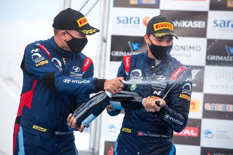 Die Sieger Carlos Delk Barrio (li.) und Dani Sordo