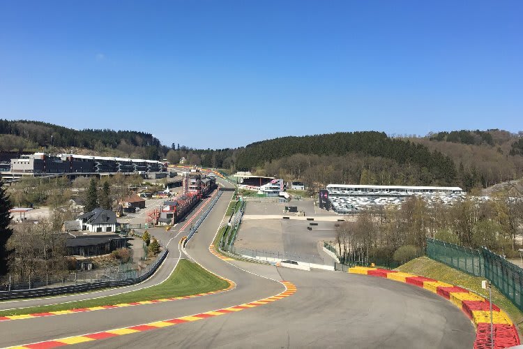 Wer möchte hier schon mit zwei Rädern am Limit durchfahren?