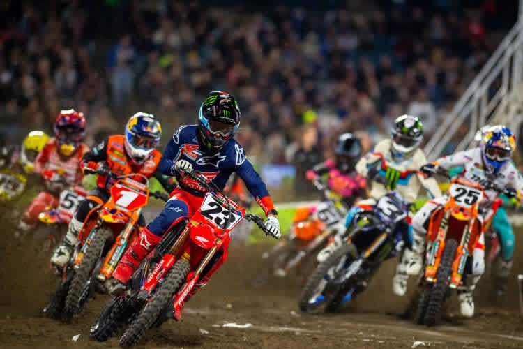 Chase Sexton (#23), Cooper Webb (#1), Eli Tomac (#3) und Marvin Musquin (#25) letztes Wochenende in Anaheim