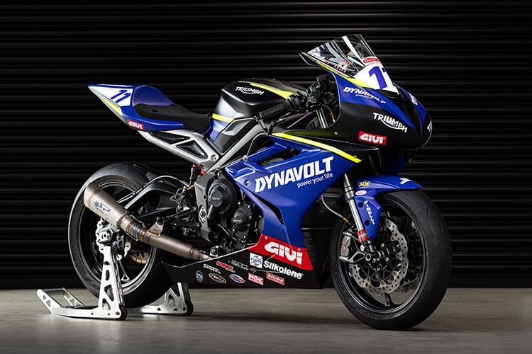 Mit der Triumph werden bereits Rennen gefahren