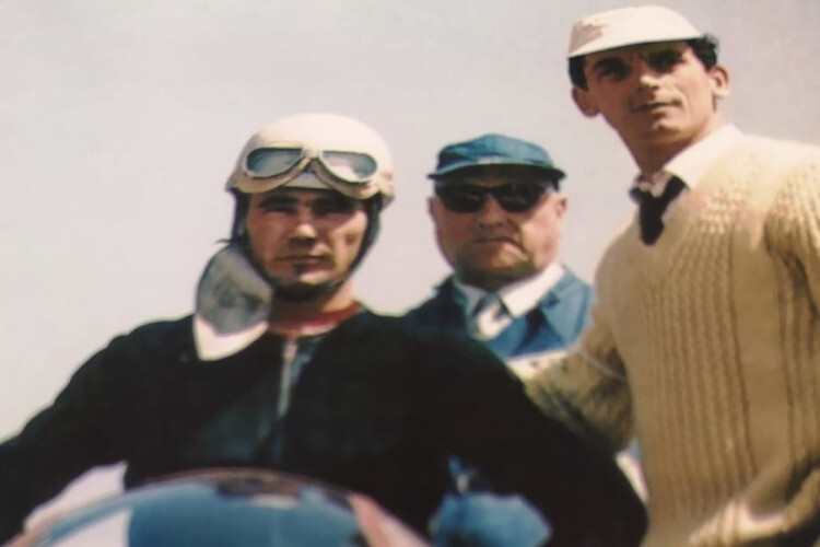 Carlo Ubbiali mit Umberto Masetti (rechts)