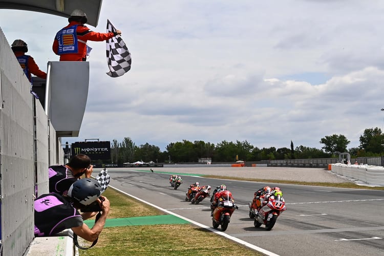 Herzschlagfinale: Sergio Garcia krönt seine Aufholjagd mit dem Moto3-Sieg beim Catalunya-GP