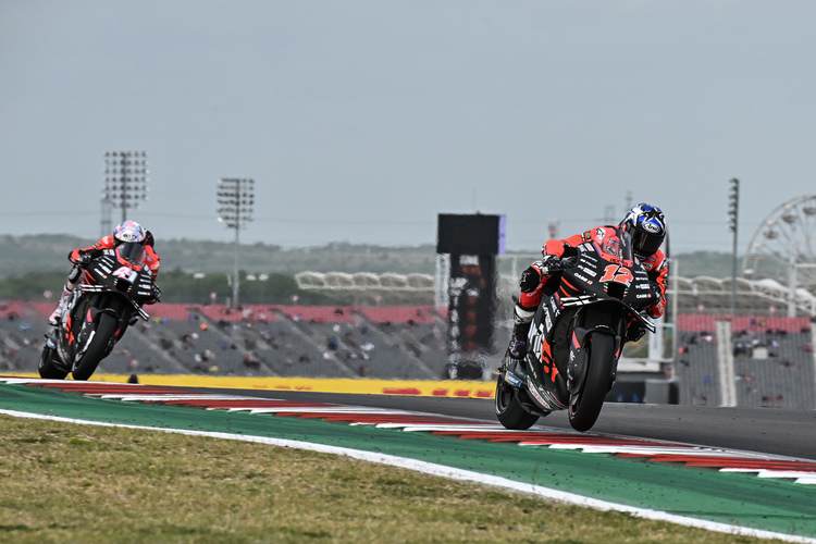 Die beiden Aprilia waren im Rennen beinahe gleich schnell