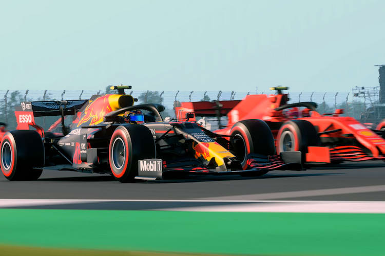 Alex Albon im Zweikampf mit Callum Ilott