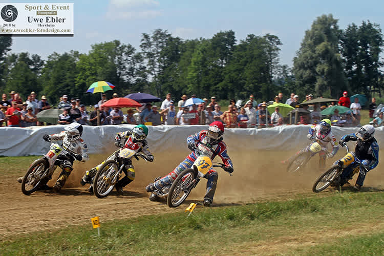 Willing ist die letzte Grasbahn in Bayern