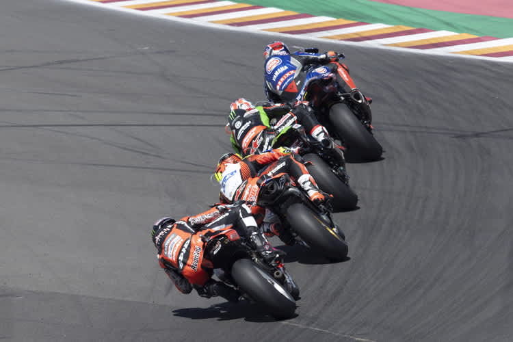 Die Spitze im zweiten Hauptrennen in San Juan: Razgatlioglu vor Rea, Bassani und Redding