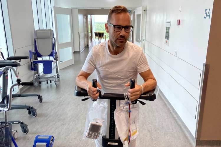 Die Reha für Nicki Pedersen hat begonnen