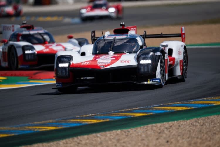 Die zwei Toyota GR010 Hybrid gewinnen 2022 die 24h Le Mans