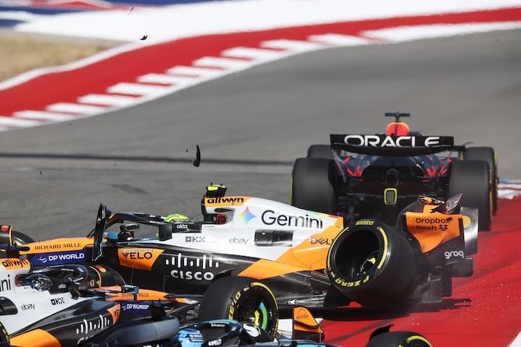 Sprint in Texas: Die McLaren-Fahrer in Schwierigkeiten, vorne entschwindet Verstappen