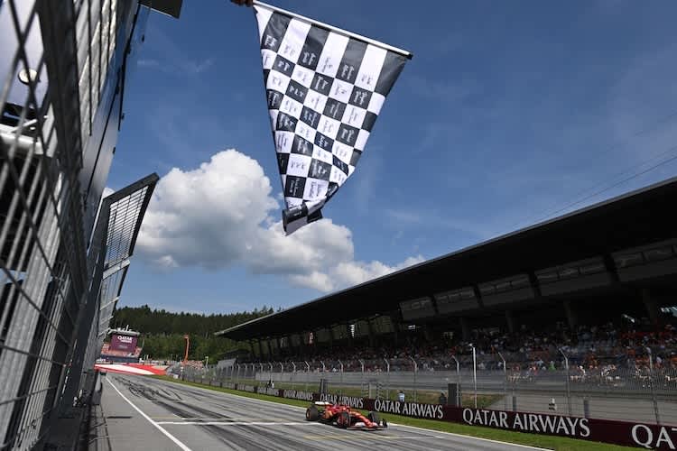 Karierte Flagge zum Schluss eines Grands Prix –&nbsp;aber wieso eigentlich?