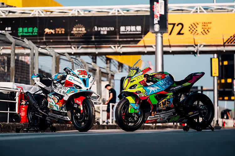 Die Motorräder blieben am Freitag in der Boxenstraße