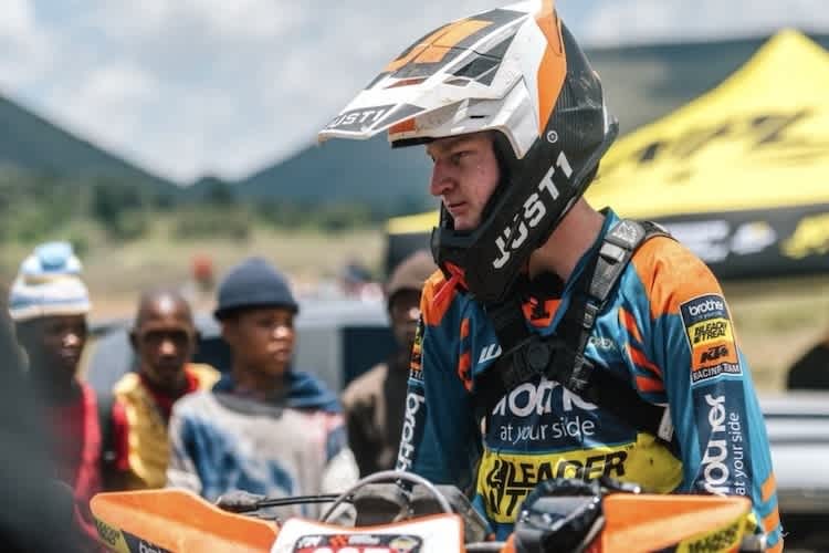 James Moore gewann Tag 2 souverän