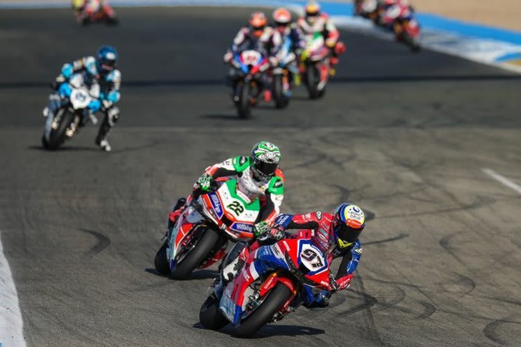 Xavi Vierge vor Alex Lowes (Bimota)