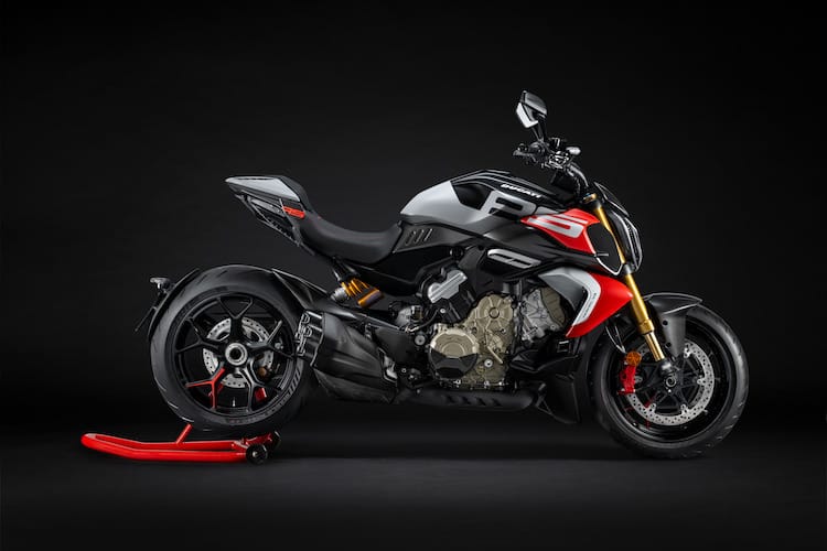 Die neue Ducati Diavel V4 RS