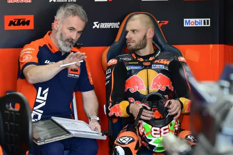 Brad Binder mit Crew-Chief Phil Marron