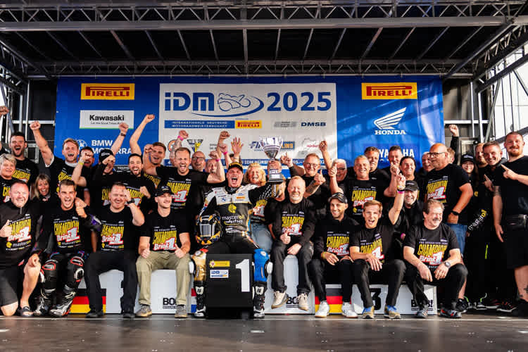 Ricardo Brink feiert Gesamtsieg