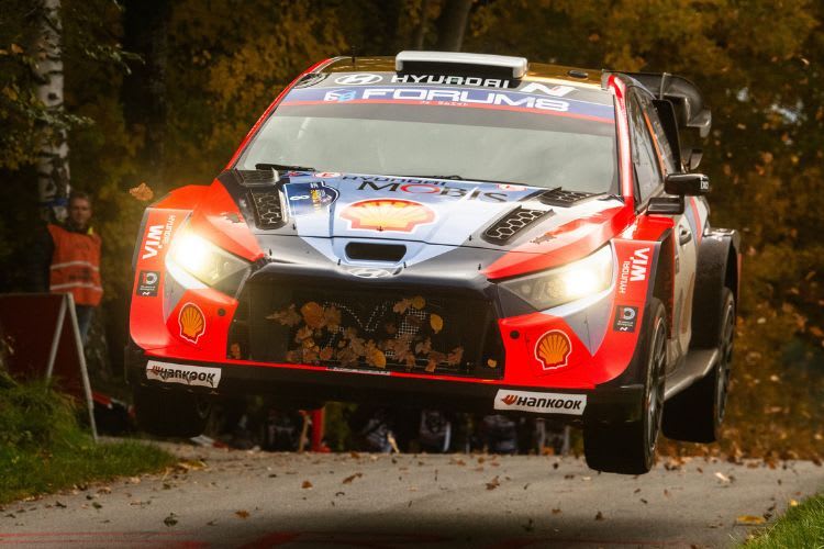 Und plötzlich auf Position zwei: Ott Tönak (Hyundai) kann morgen mit einem Podiumsplatz sich in eine WM-Anwärterposition hineinfahren