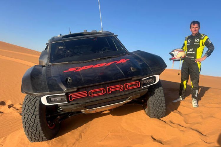 Motorsport-Tausendsassa Romain Dumas fährt für Ford die Baja- und Daka-Wüstenrallyes