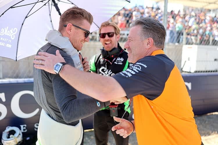 Zak Brown entschuldigte sich öffentlichkeitswirksam in der Startaufstellung des Austin-GP bei Nico Hülkenberg