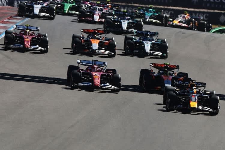 Enges Rennen auf der Strecke und in der WM-Tabelle