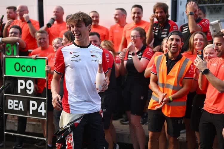 Haas-Party nach Bearmans Platz 4