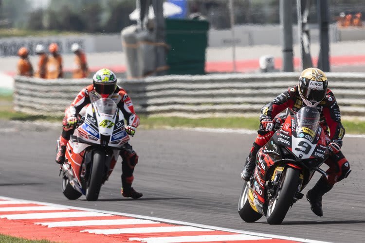 Axel Bassani (li) rieb sich erfolglos an Danilo Petrucci auf