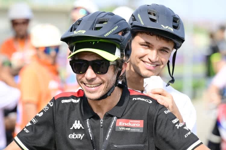 Valentino Rossi chauffierte Lando Norris in Misano um die Strecke