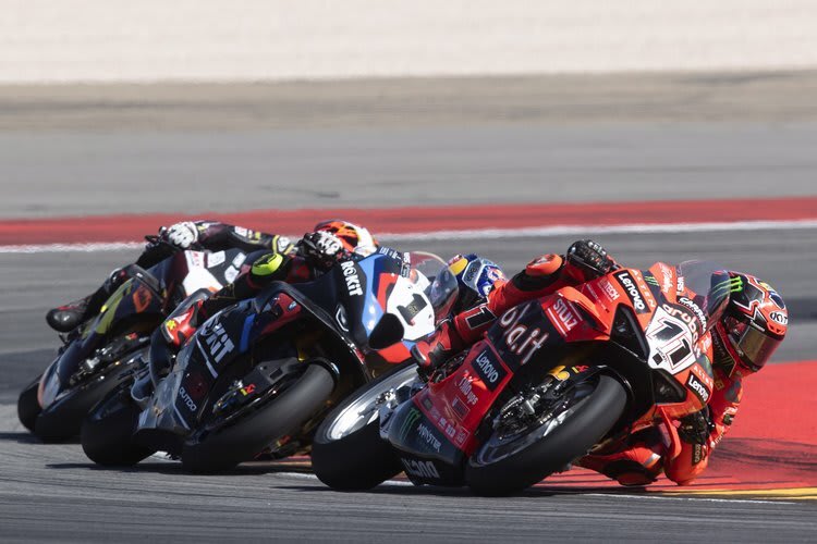 Nicolo Bulega am Freitag vor Toprak Razgatlioglu