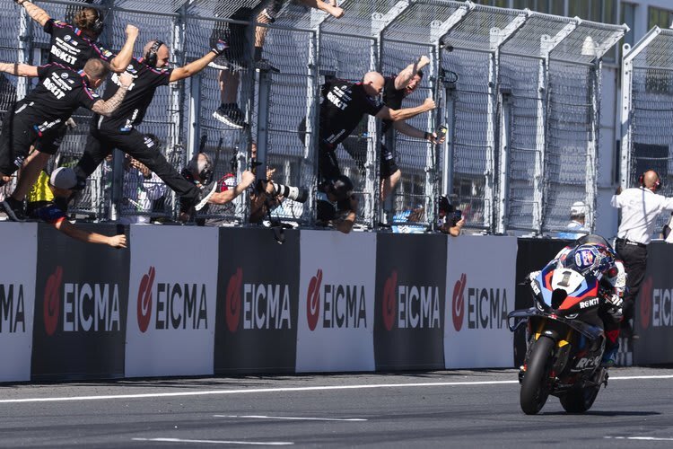 Toprak Razgatlioglu und BMW können bereits am Sonntag die Fahrerweltmeisterschaft gewinnen