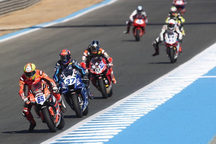 Philipp Öttl (65) fährt eine zweite Saison bei Feel Racing Ducati