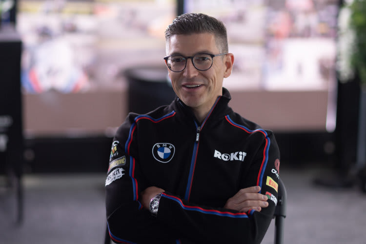 BMW-Technikchef Chris Gonschor (li.) mit dem zukünftigen Testfahrer Michael van der Mark