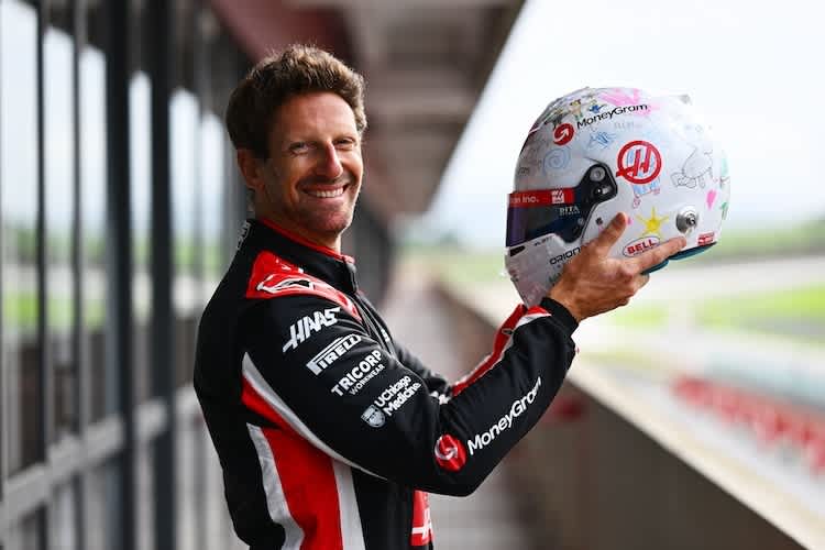 Romain Grosjean mit seinem eigentlich für Abu Dhabi 2020 von seinen Kindern gestalteten Helm