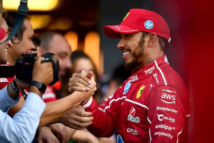 Lewis Hamilton wird im nächsten Jahr zulegen, ist sich Valtteri Bottas sicher