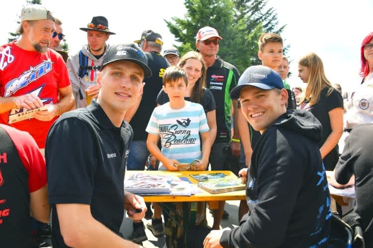 Florian Alt (li.) und Hannes Soomer in Schleiz