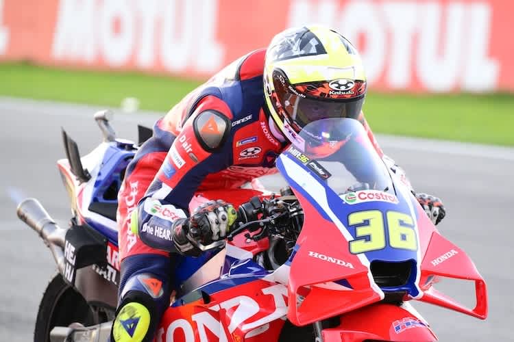 Honda-Werksfahrer Joan Mir bei der Pressekonferenz in Portimao